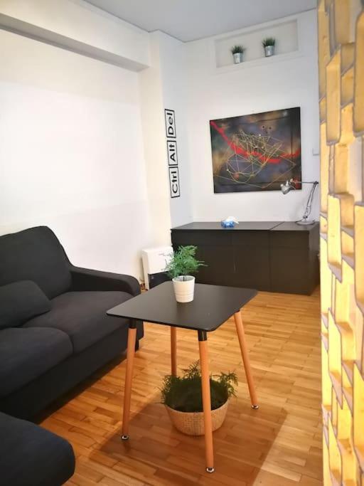 Apartment With Private Patio Athens Luaran gambar